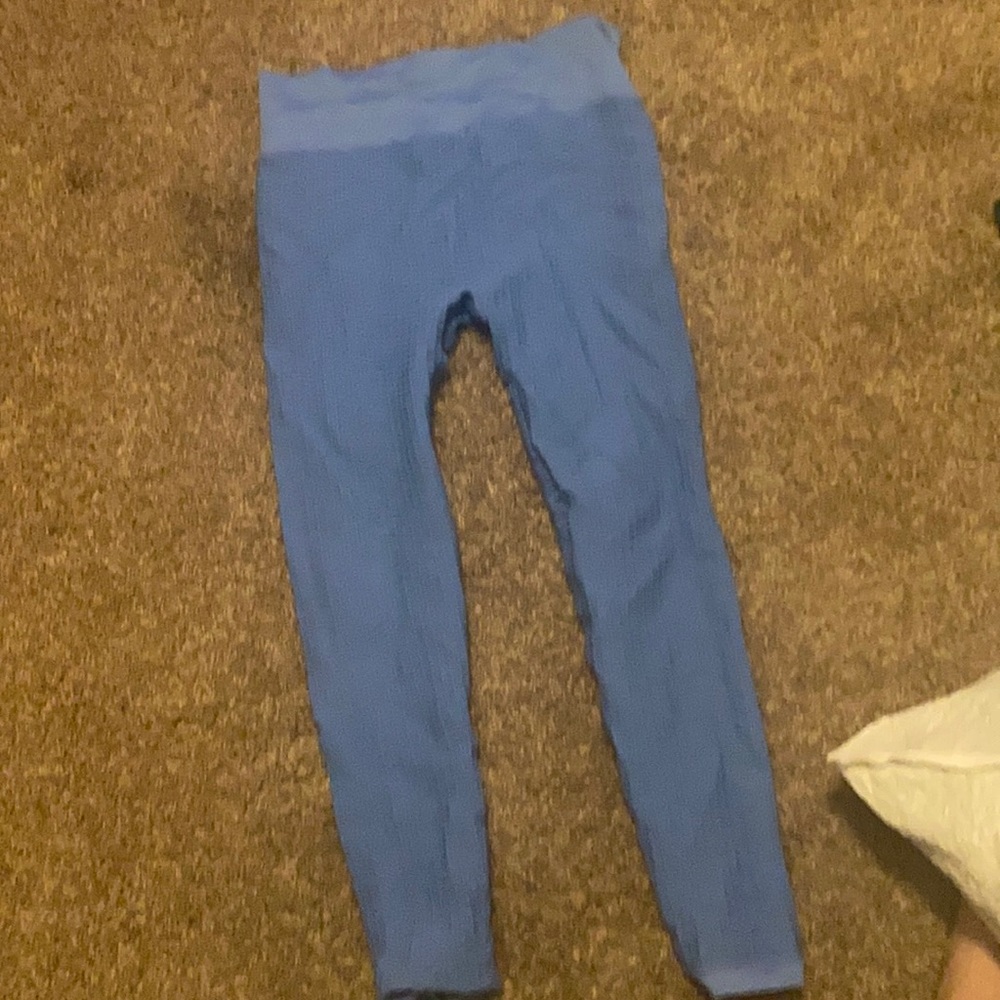 Blue gym leggings